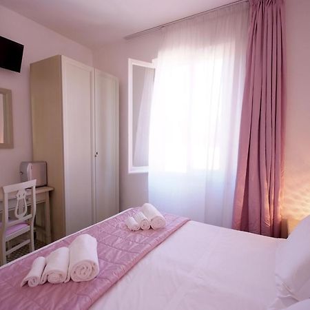 Albergo Dei 10 Colori Прокио Екстериор снимка
