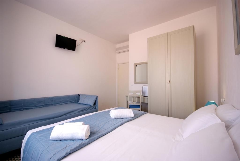Albergo Dei 10 Colori Прокио Екстериор снимка