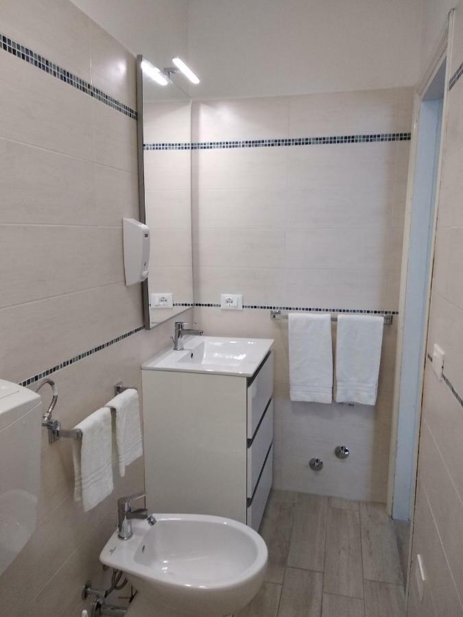 Albergo Dei 10 Colori Прокио Екстериор снимка